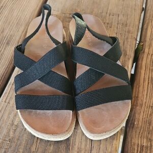 Madden Girl Black and Tan Strappy Sandals Size 8